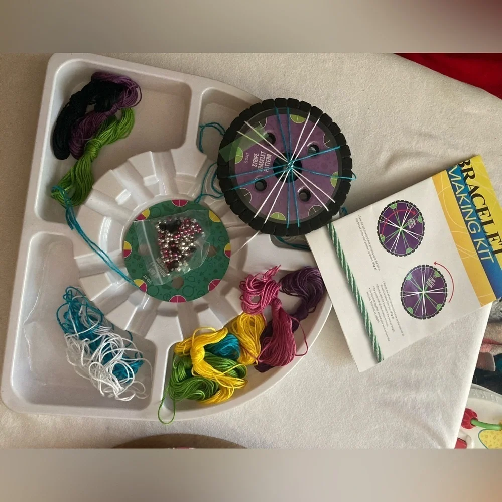 FRIENDSHIP bracelet making kit used
